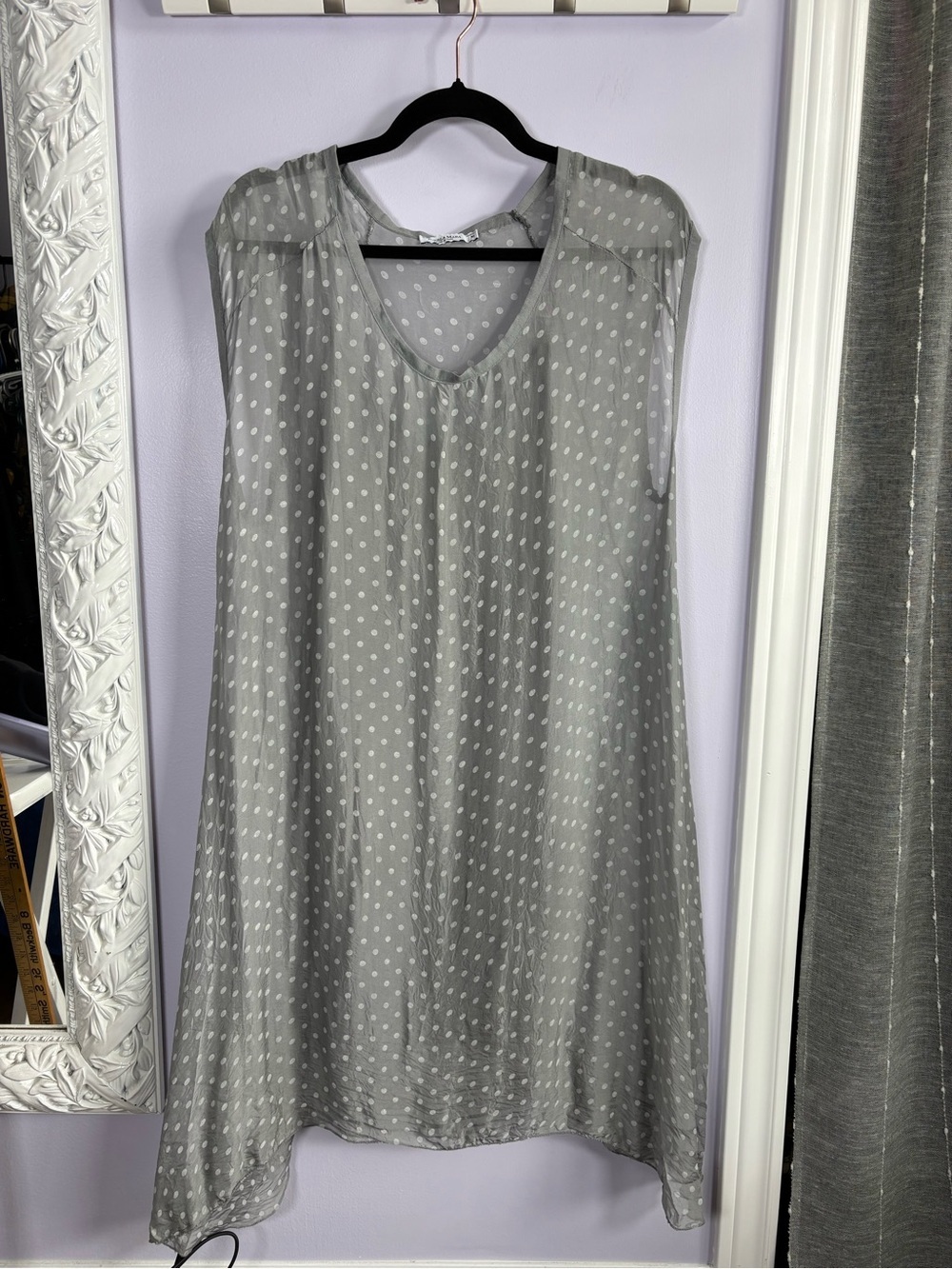 Sleeveless Light Gray Polka Dot Silk Midi Chic Dress Made In Italy Size M